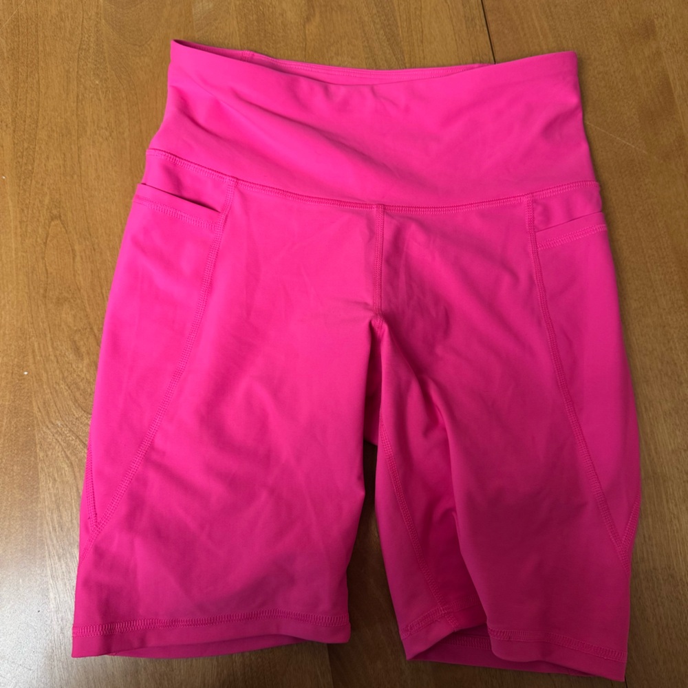 Old Navy women’s Hot Pink Bike shorts